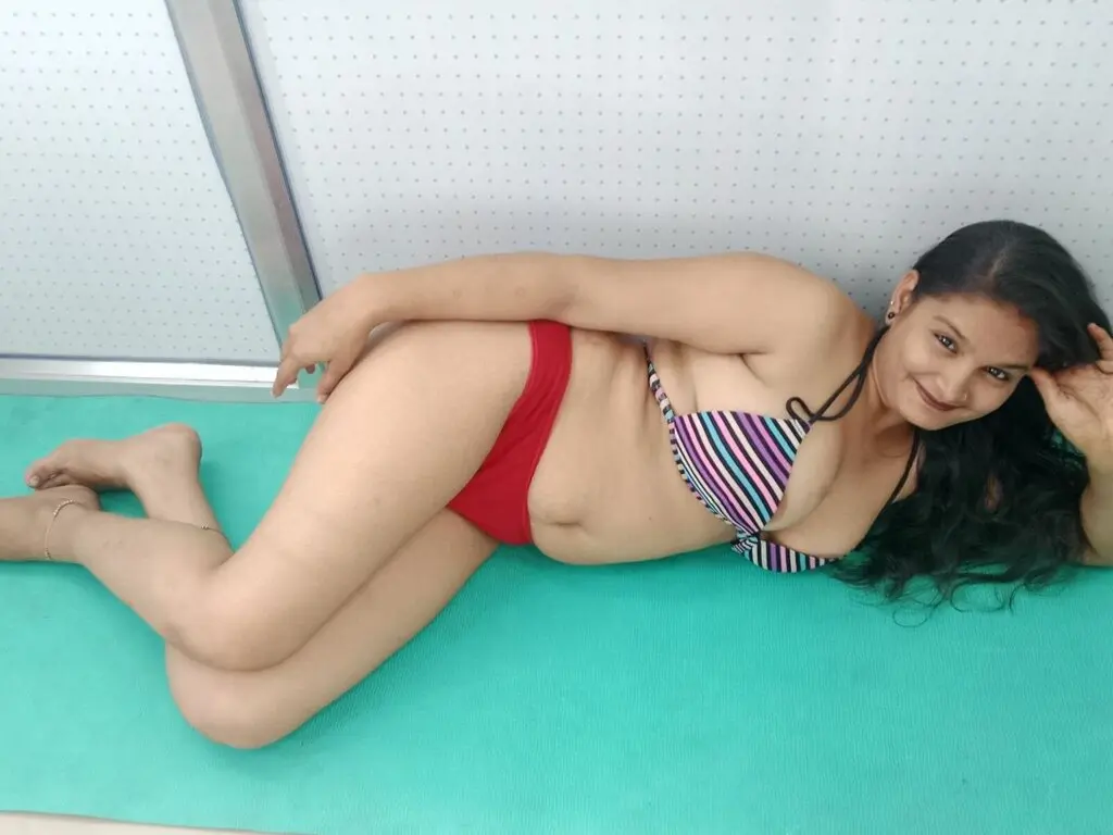 AnnySamantha's live cam