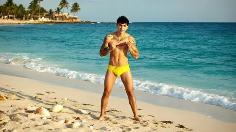 CamyloGuzman's live cam
