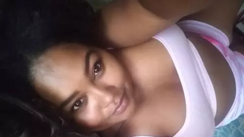 LeidyRendon's live cam