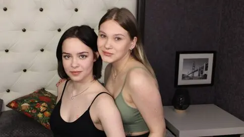 NikaEva's live cam