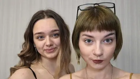 NoreenAndJuliana's live cam