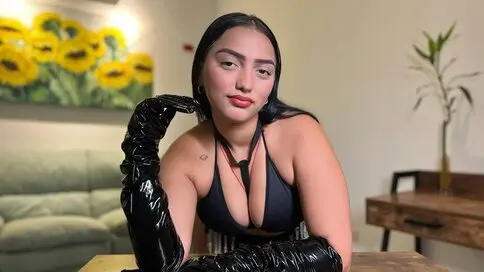 RoxaneVega's live cam