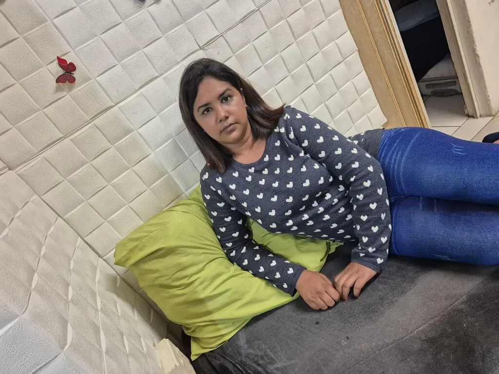 SarahClaus's live cam